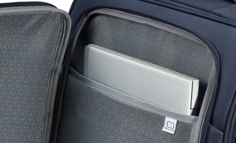 Tasca frontale con comparto per laptop